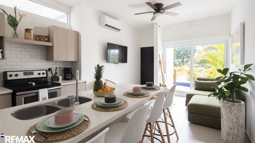 Modern & Stylish Condo Just Minutes from Jaco Beach and Downtown, photo 6
