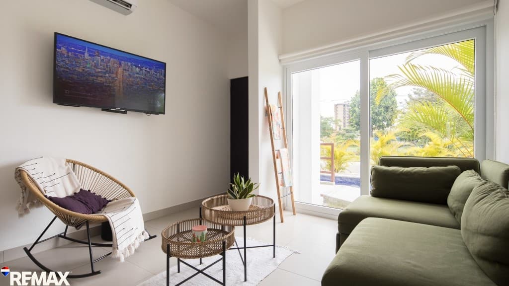 Modern & Stylish Condo Just Minutes from Jaco Beach and Downtown, photo 7