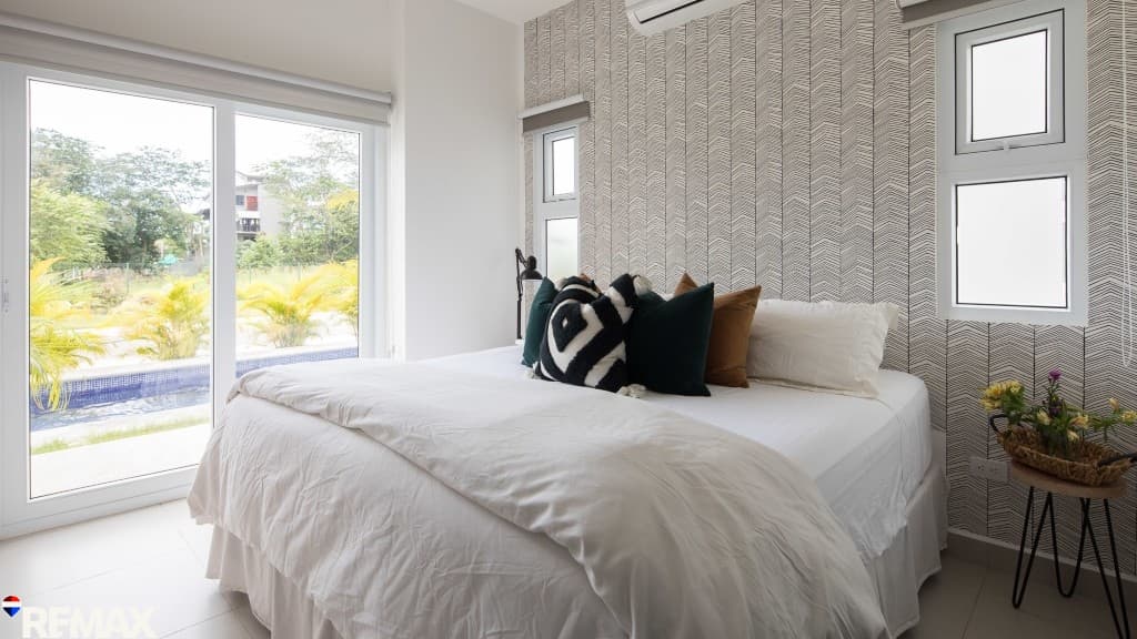 Modern & Stylish Condo Just Minutes from Jaco Beach and Downtown, photo 9