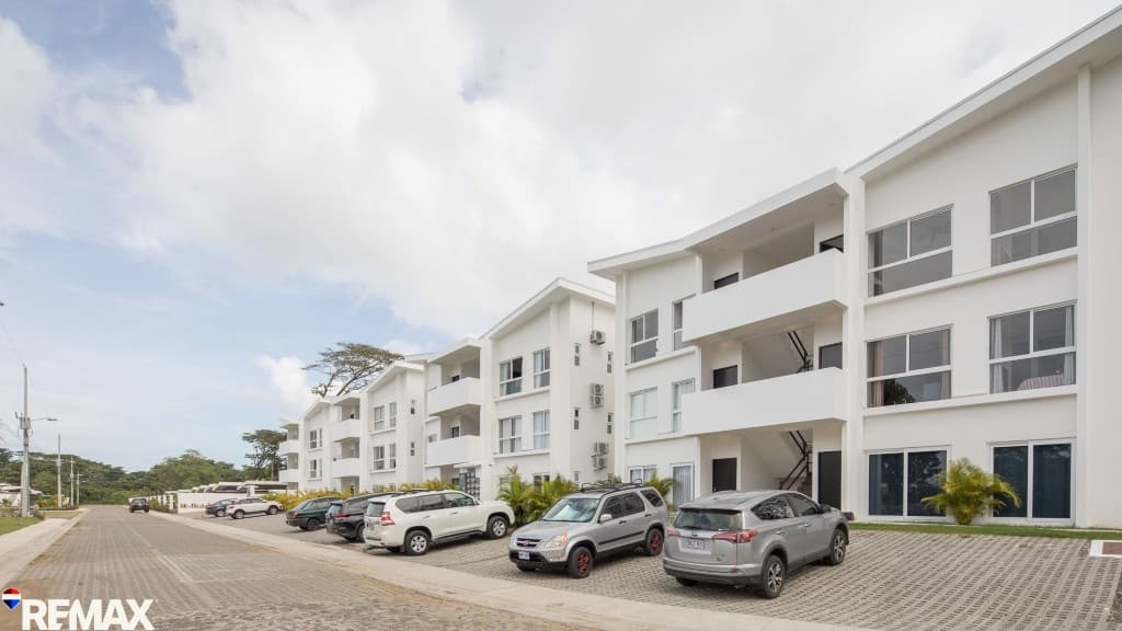Modern & Stylish Condo Just Minutes from Jaco Beach and Downtown, photo 2