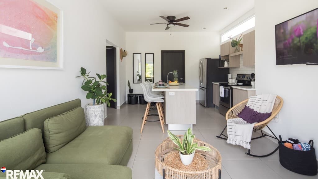 Modern & Stylish Condo Just Minutes from Jaco Beach and Downtown, photo 3