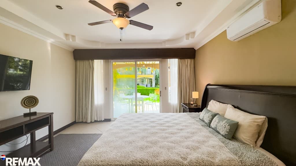 Spacious 3-Bedroom Condo I Pacific Sun, photo 9