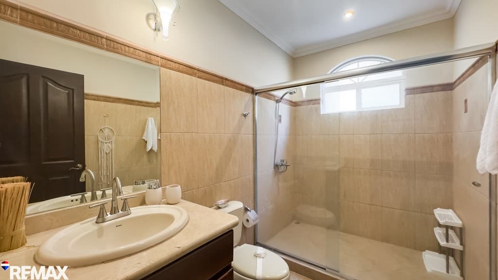 Spacious 3-Bedroom Condo I Pacific Sun, photo 15