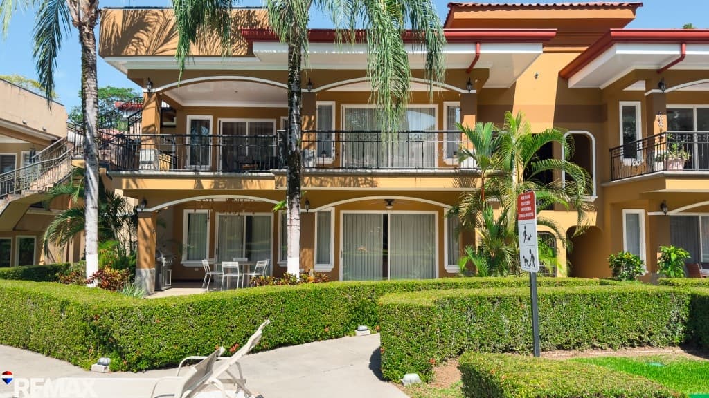 Spacious 3-Bedroom Condo I Pacific Sun, photo 4