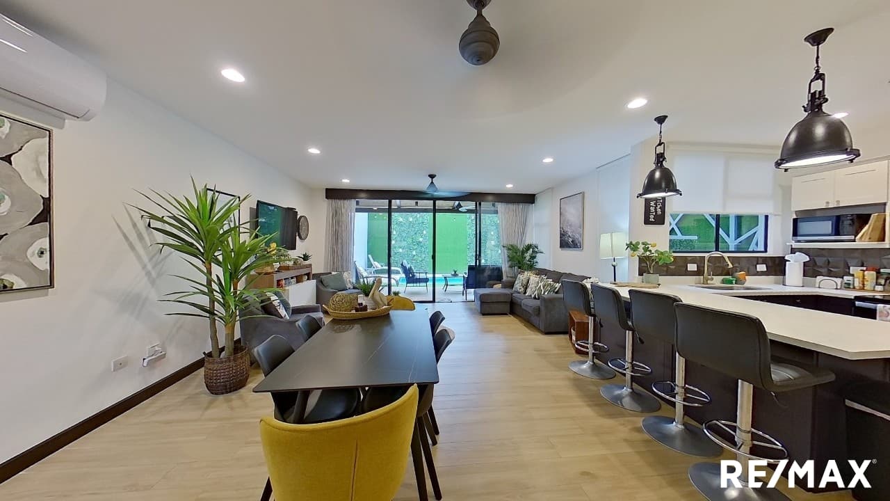 Modern Home | Beach walking distance, photo 4