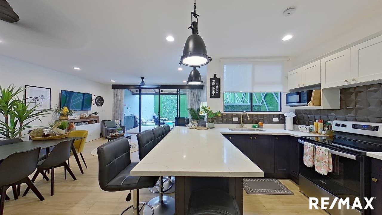 Modern Home | Beach walking distance, photo 5