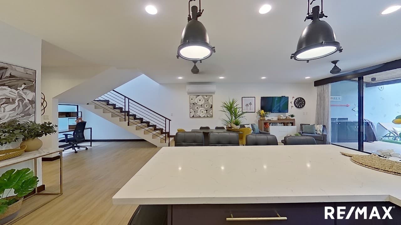 Modern Home | Beach walking distance, photo 6