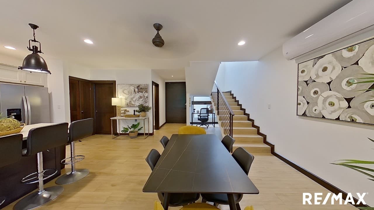 Modern Home | Beach walking distance, photo 8