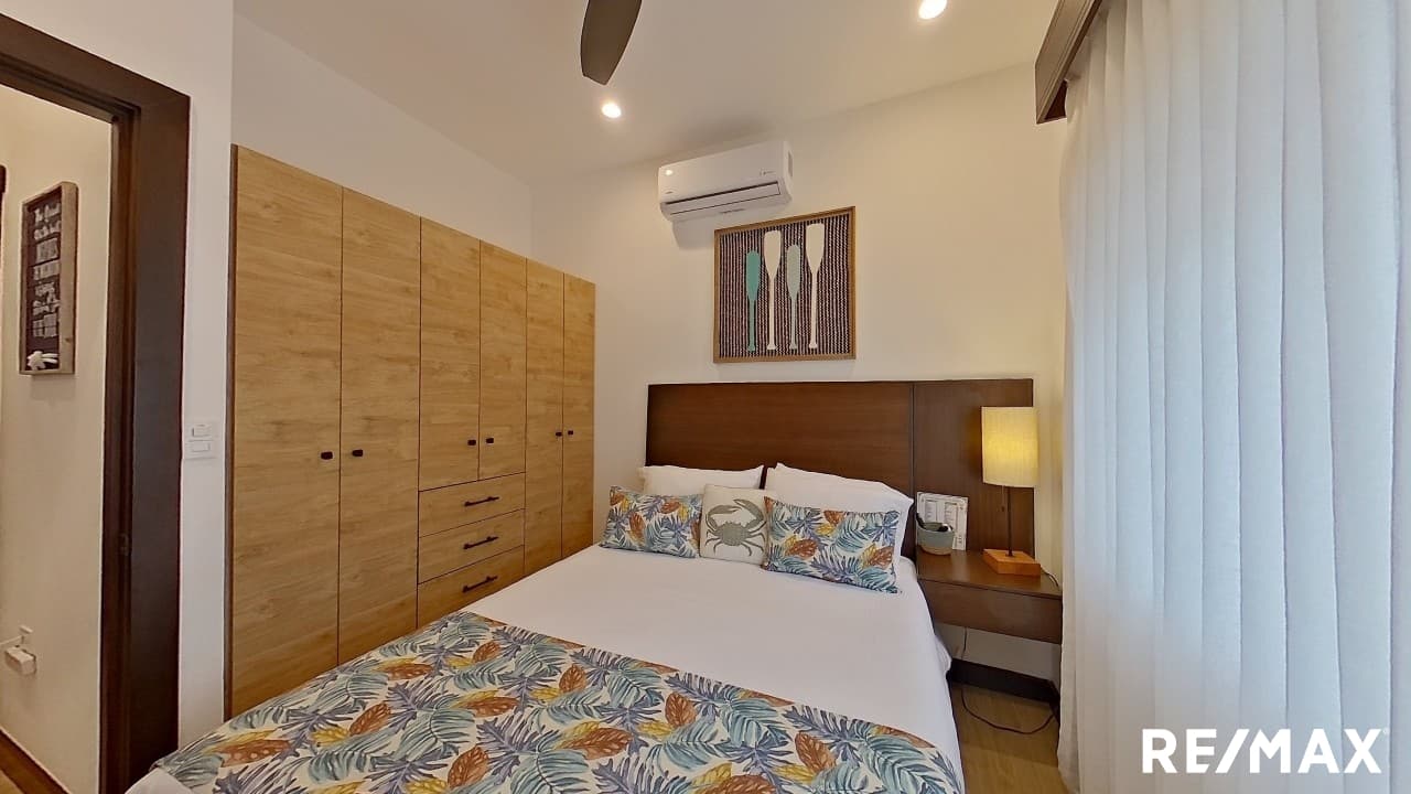 Modern Home | Beach walking distance, photo 18