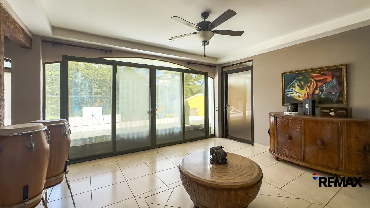 Turnkey Mixed-Use Investment Property, photo 20