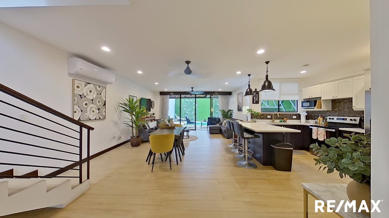 Modern Home | Beach walking distance, photo 28