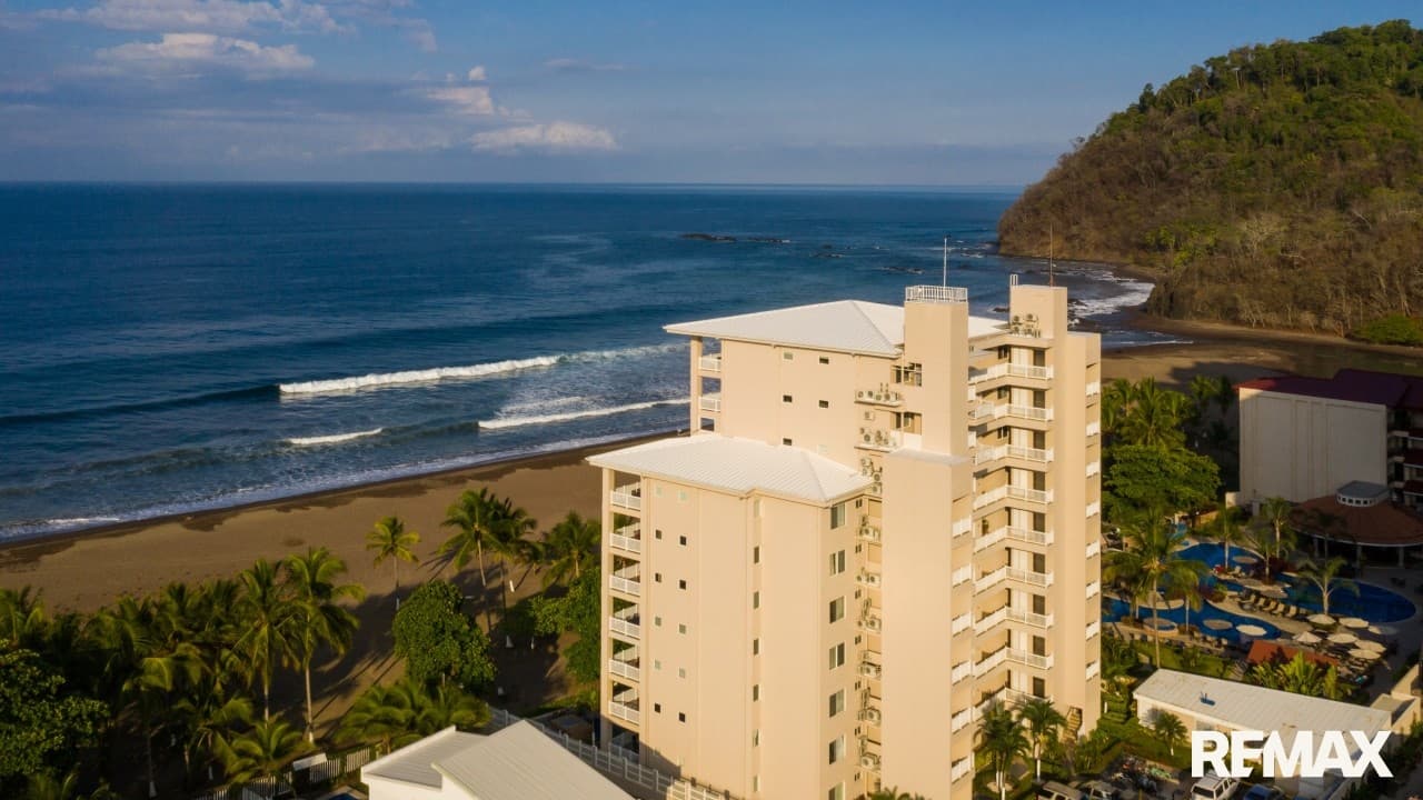The Palms 7th Floor Oceanfront Condo, photo 3