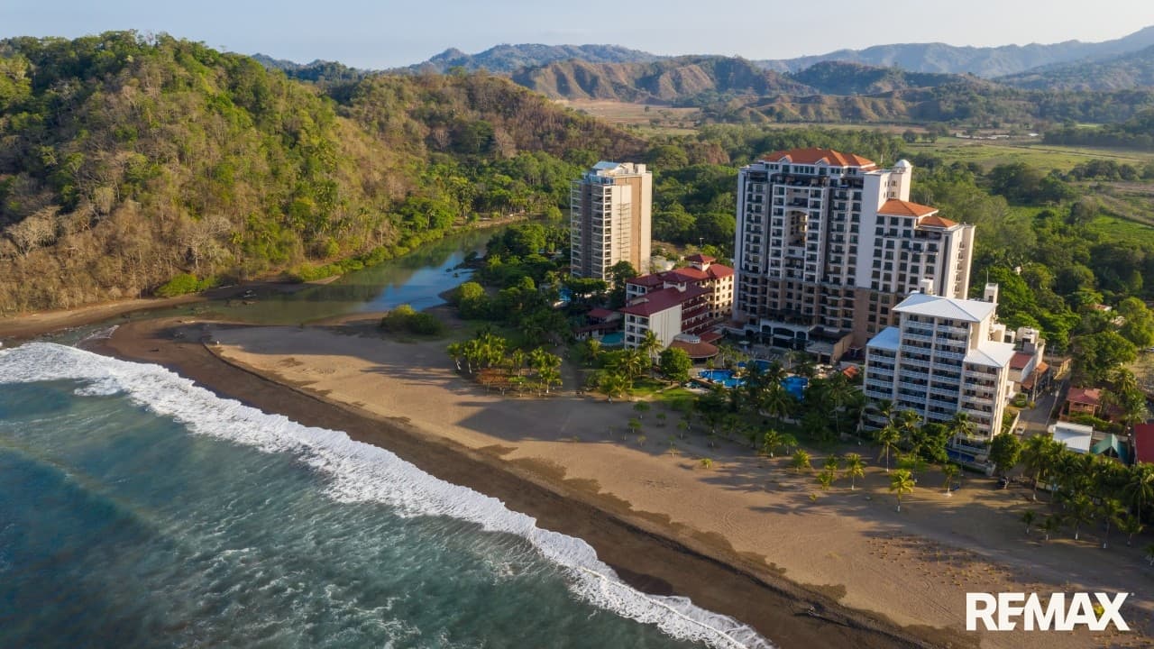 The Palms 7th Floor Oceanfront Condo, photo 5