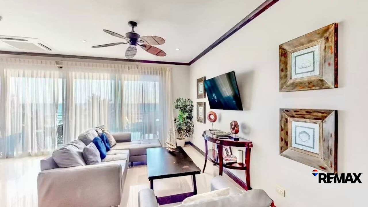 Beachfront Condo in Jacó Paradise, photo 2
