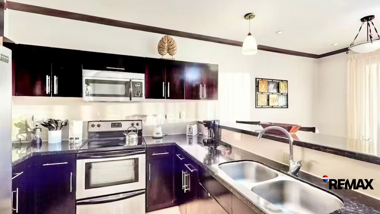 Beachfront Condo in Jacó Paradise, photo 6
