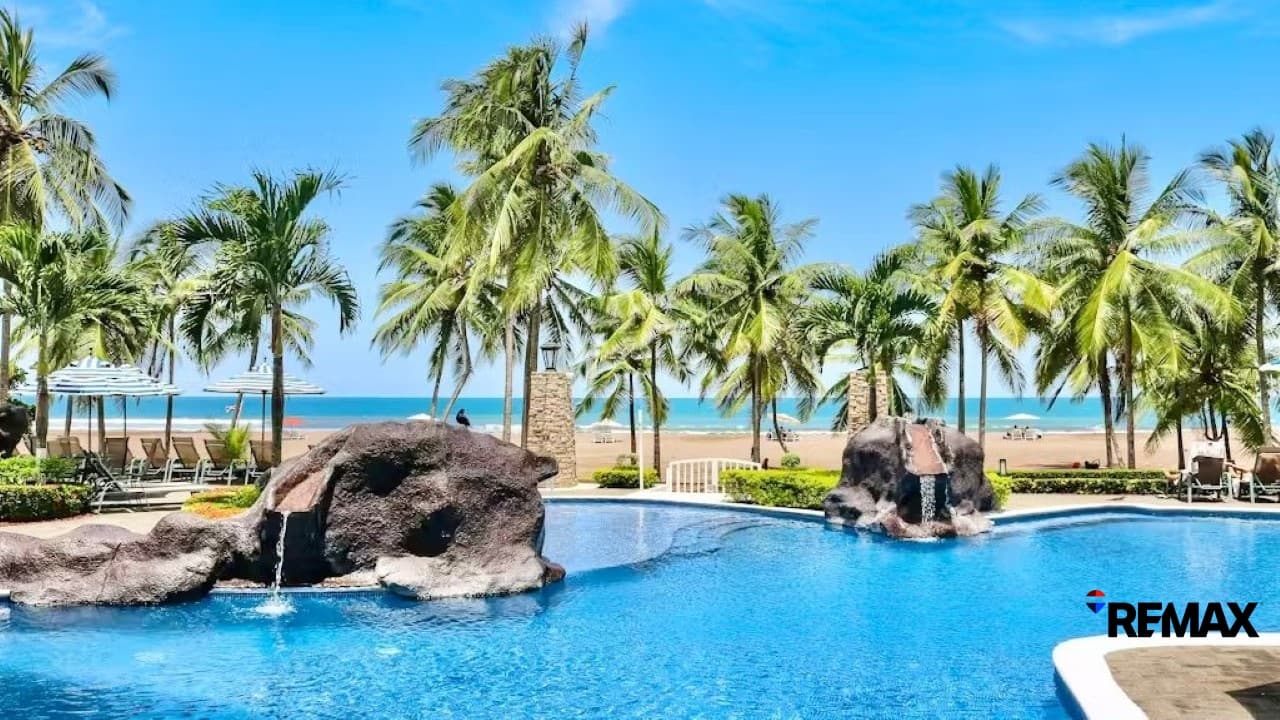 Beachfront Condo in Jacó Paradise, photo 16