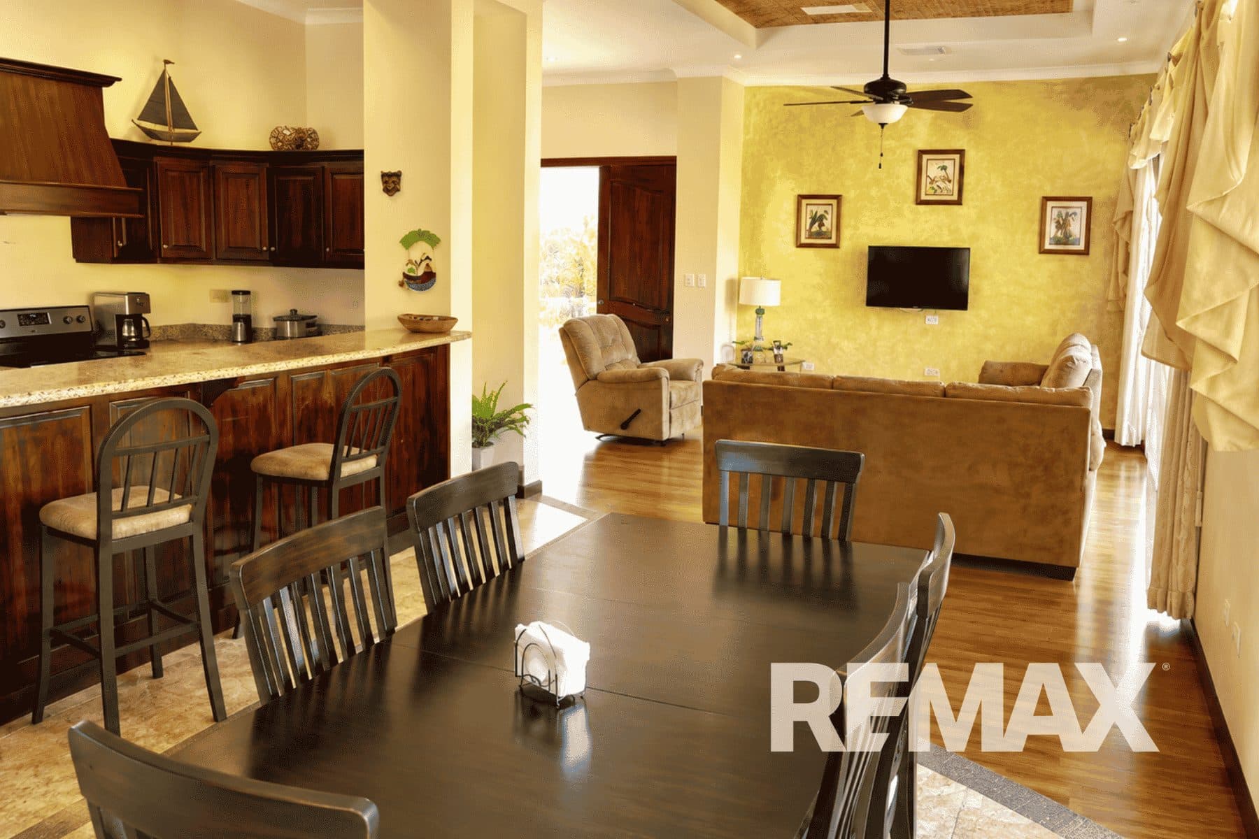 Remodeled ocean view Del Pacifico Condo, photo 3