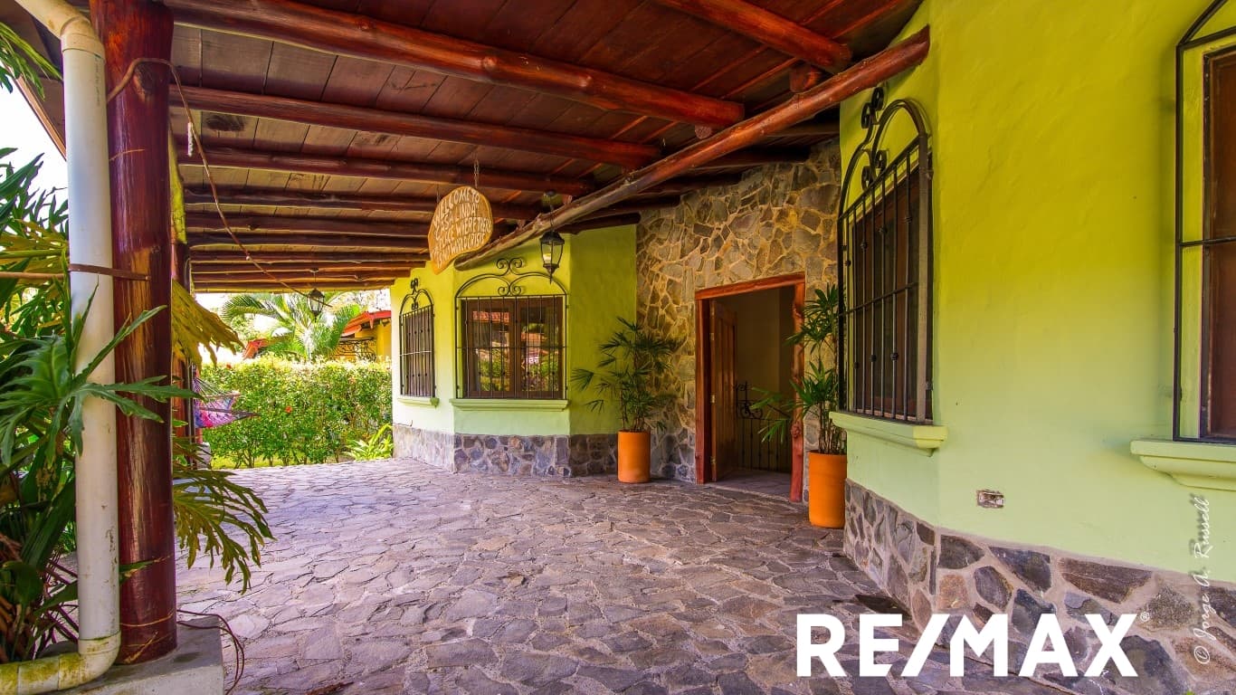 3-Bedroom Tropical Retreat | Private Pool | Opera Salvaje, photo 14