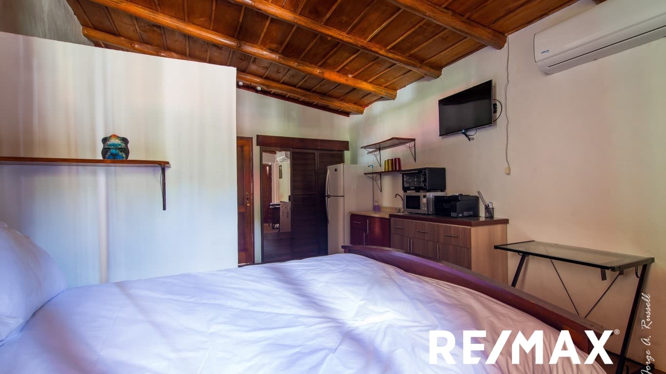 3-Bedroom Tropical Retreat | Private Pool | Opera Salvaje, photo 28