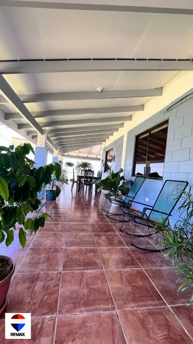 Affordable Downtown Retreat | Private, Quiet, and Convenient Location, photo 14