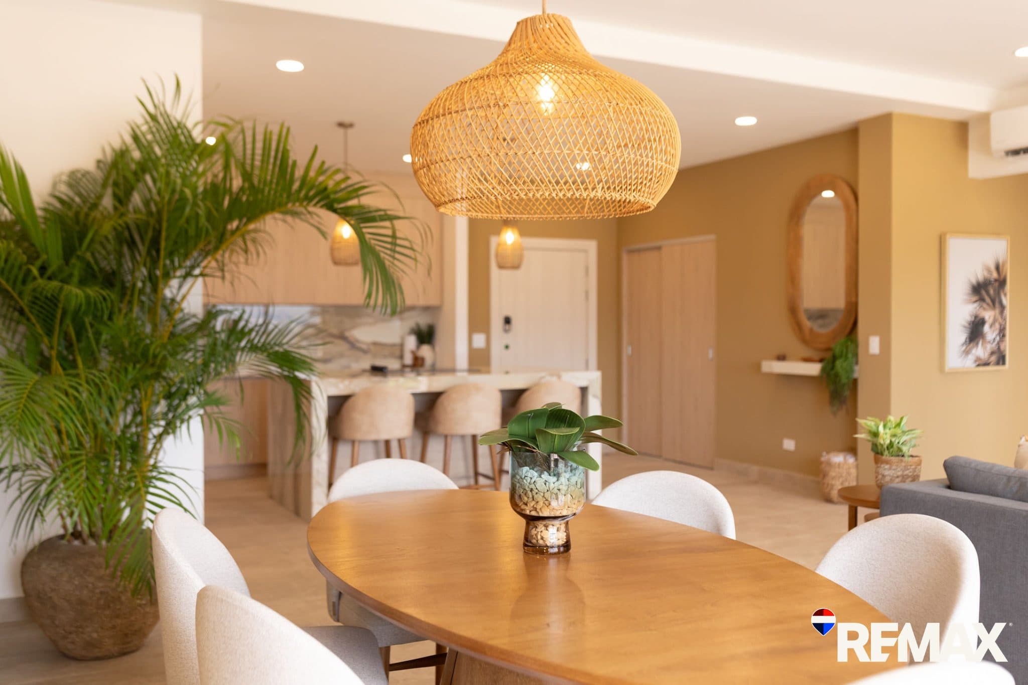 Modern Oceanview Designer Retreat, photo 21