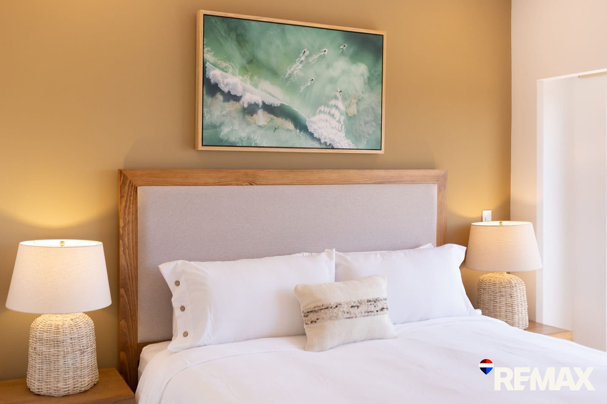 Modern Oceanview Designer Retreat, photo 9