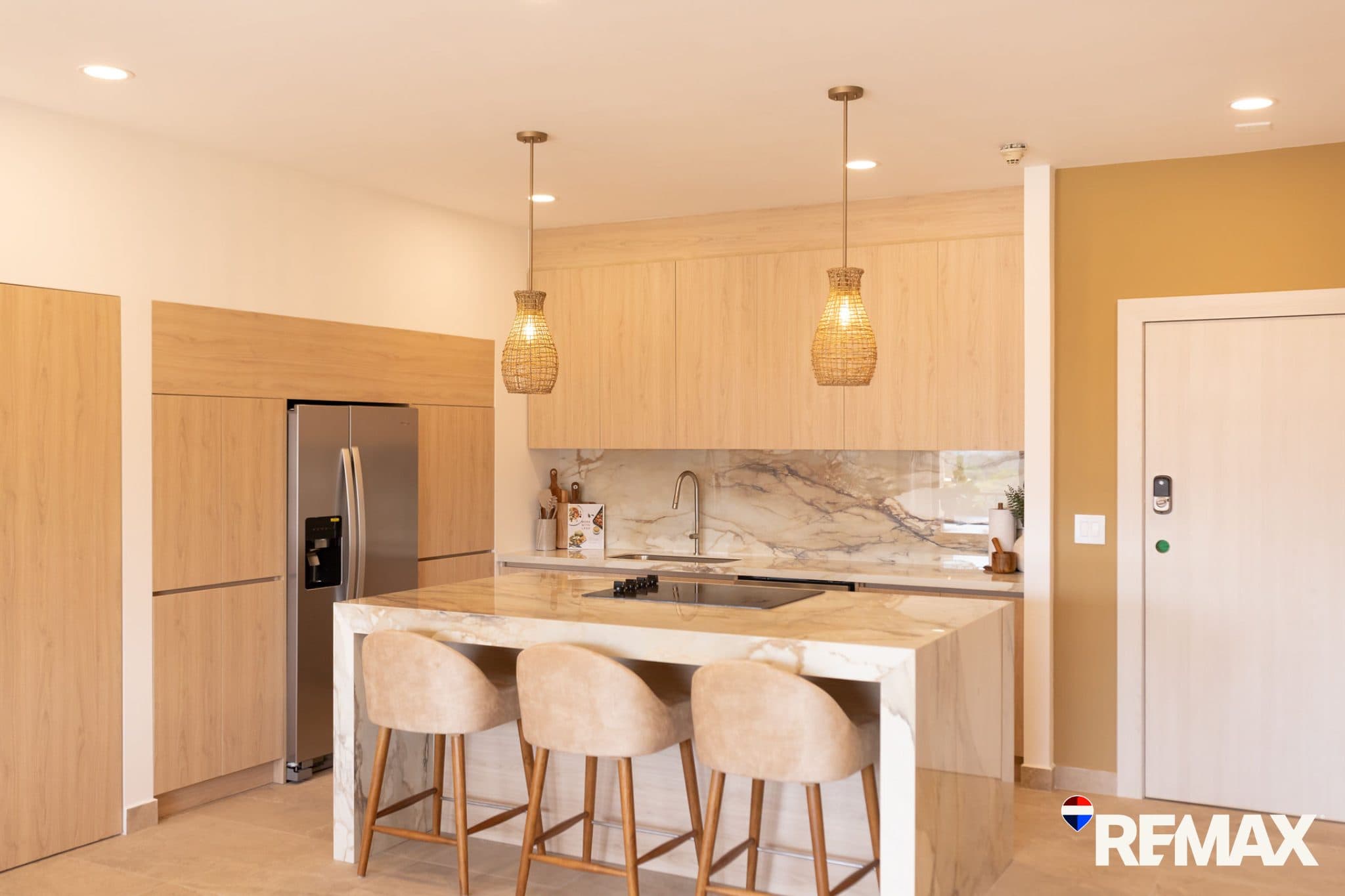 Modern Oceanview Designer Retreat, photo 16