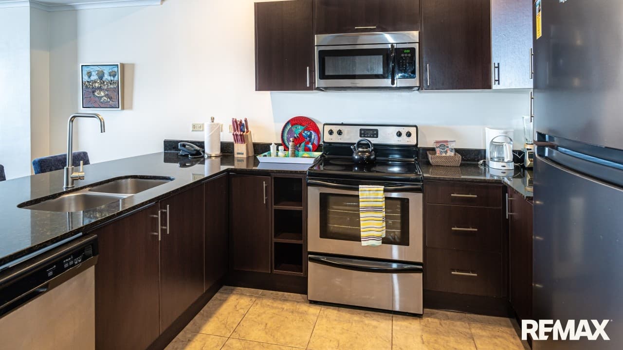 The Palms 7th Floor Oceanfront Condo, photo 17