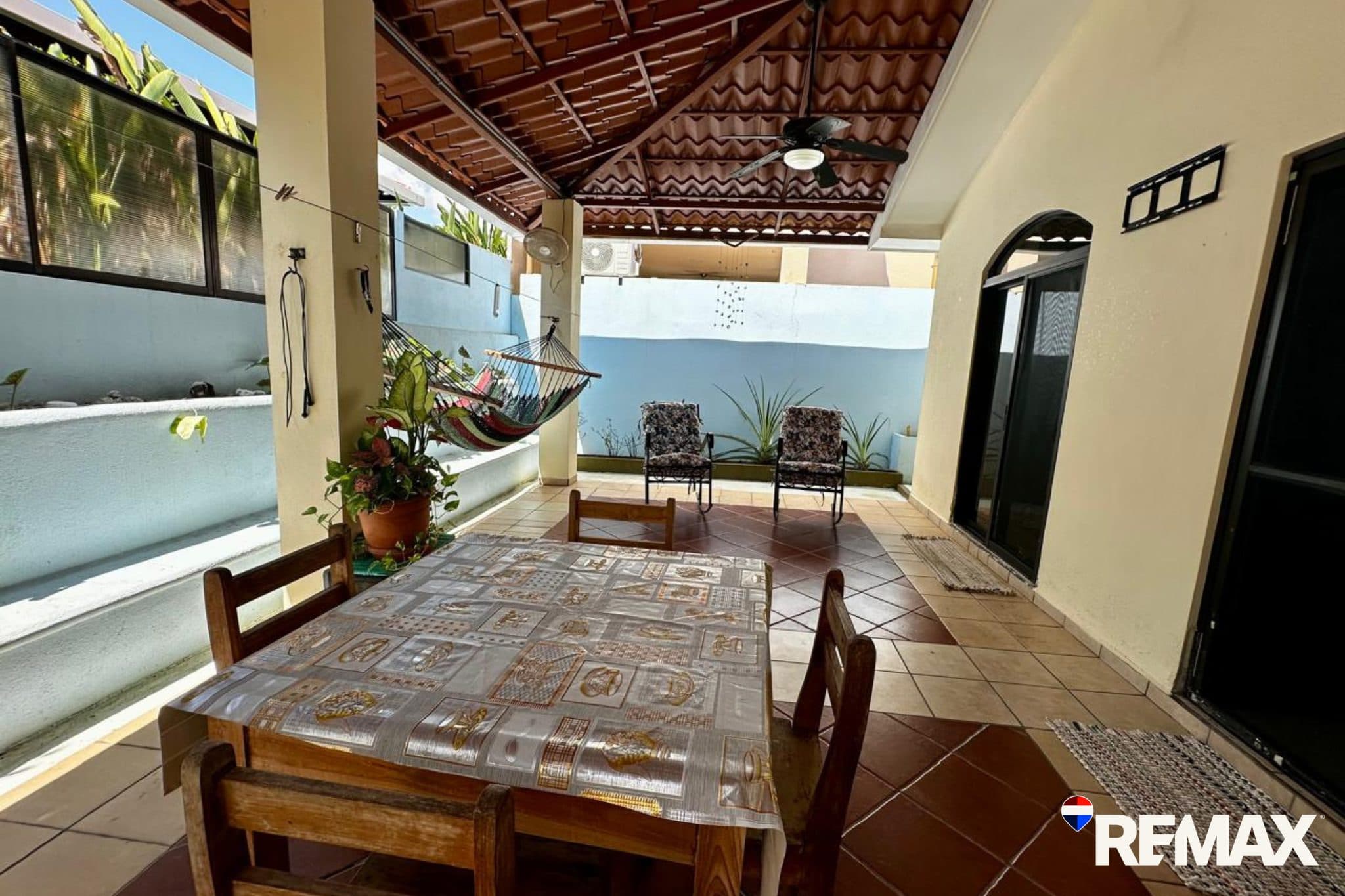 Tropical Beach House, photo 2