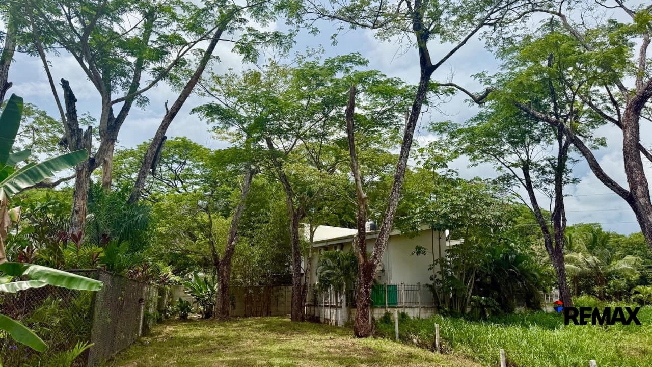 Playa Hermosa Mixed-Use Investment Lot, photo 2