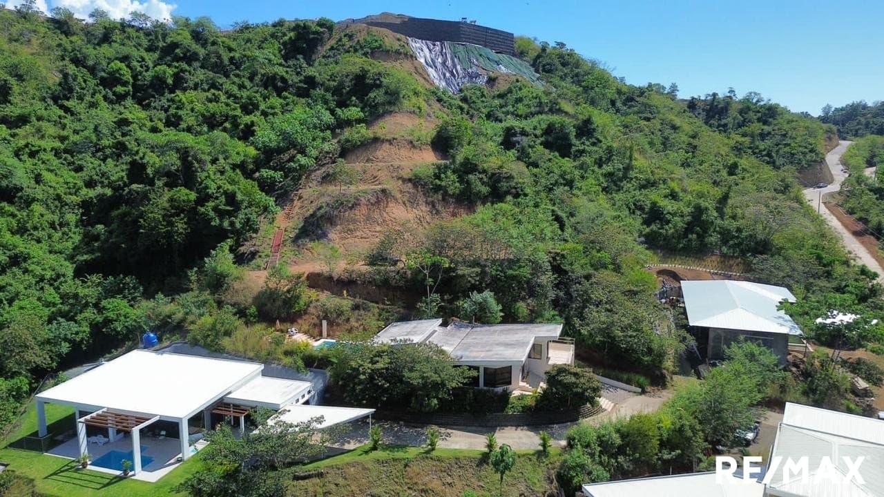 Gated Hillside Oceanview Lot, photo 3