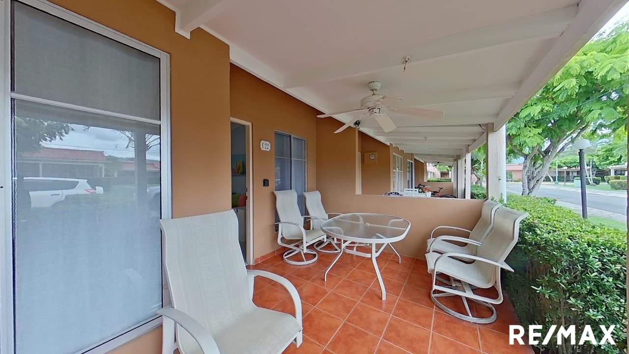 Turnkey Investment Condo, photo 2