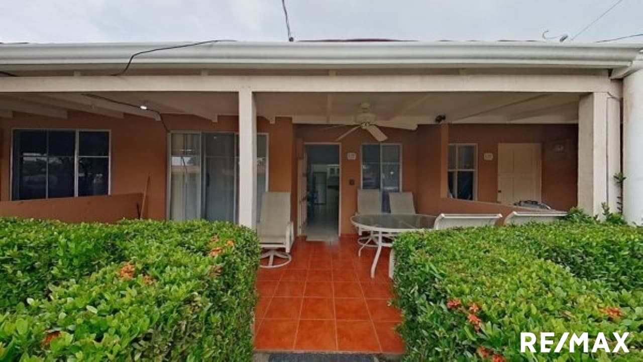 Turnkey Investment Condo, photo 3