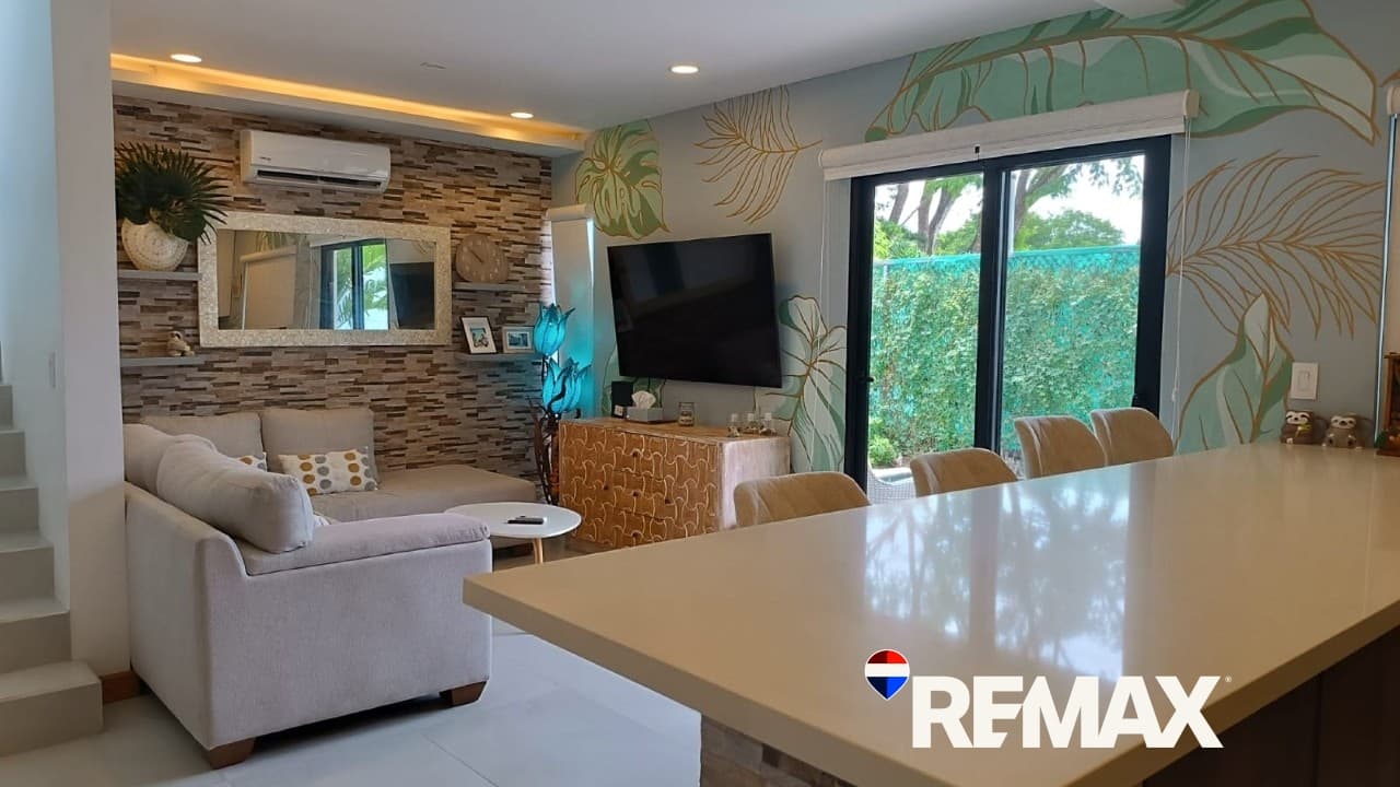 Modern Tropical Home | Private Pool
