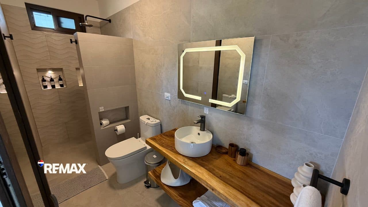 Lakefront Duplex for Sale at Místico, photo 8