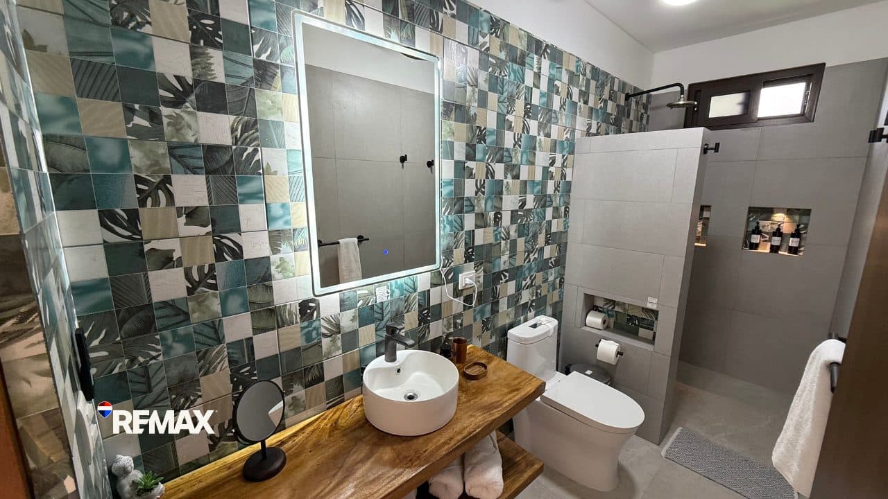 Lakefront Duplex for Sale at Místico, photo 11