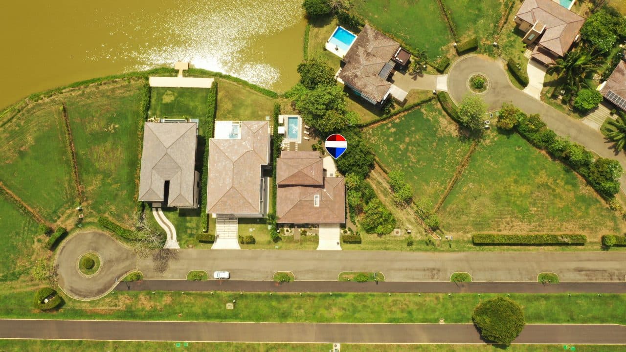 Lakefront Duplex for Sale at Místico, photo 27