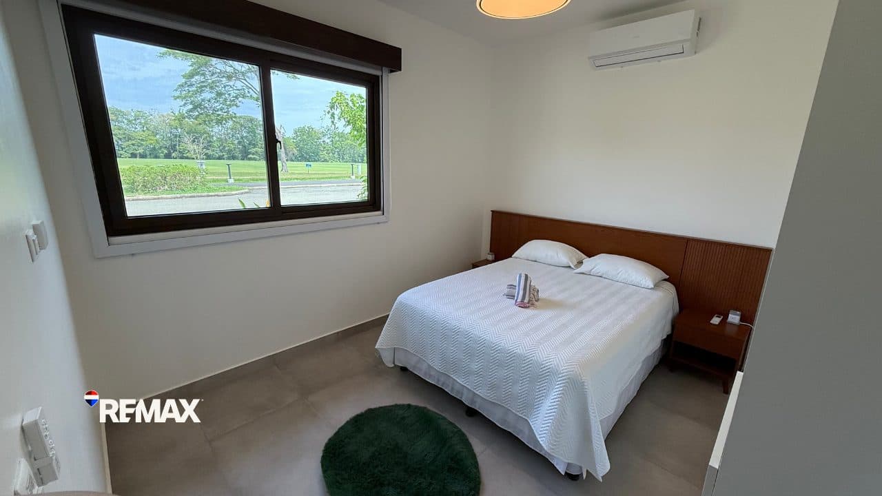 Lakefront Duplex for Sale at Místico, photo 7