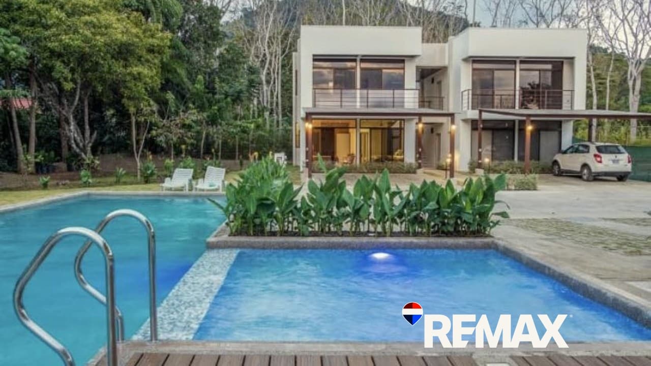 Foresta Opportunity | 2 Bedroom Condo, photo 15