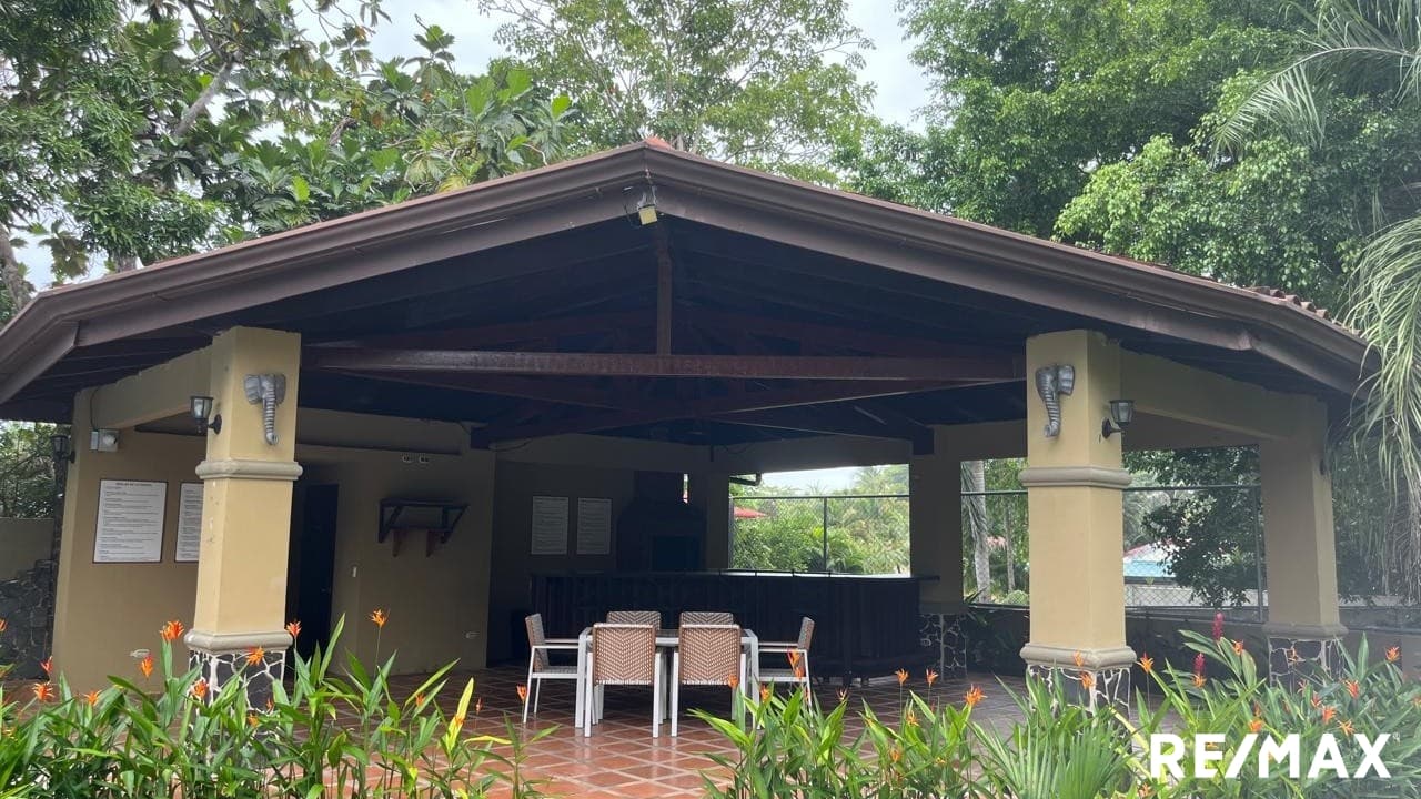 Walk to Beach Condo in Jaco, photo 6